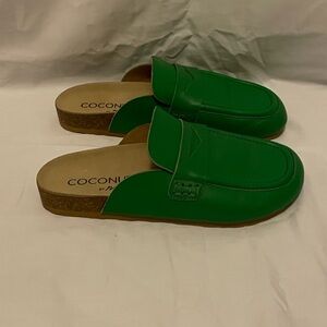 Coconuts by Matisse Green Women's Loafer Slide/Mule/Clog